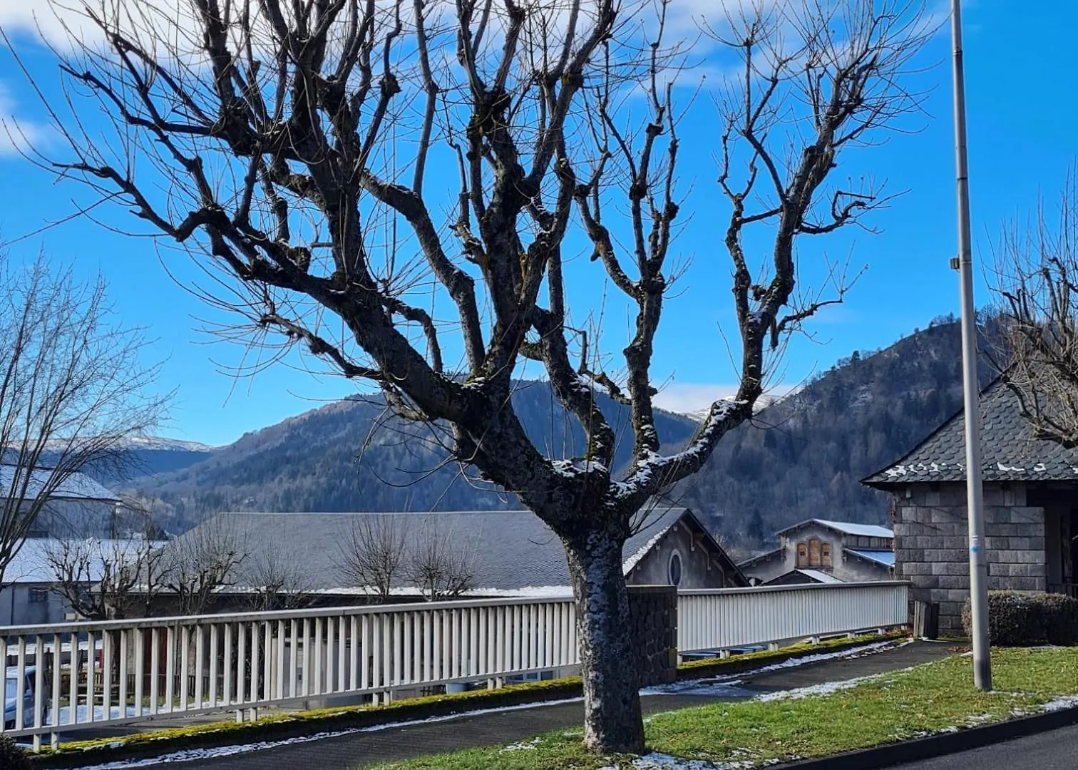 アパート Bel Appartement « Les Monts Du Cantal » ミュラ