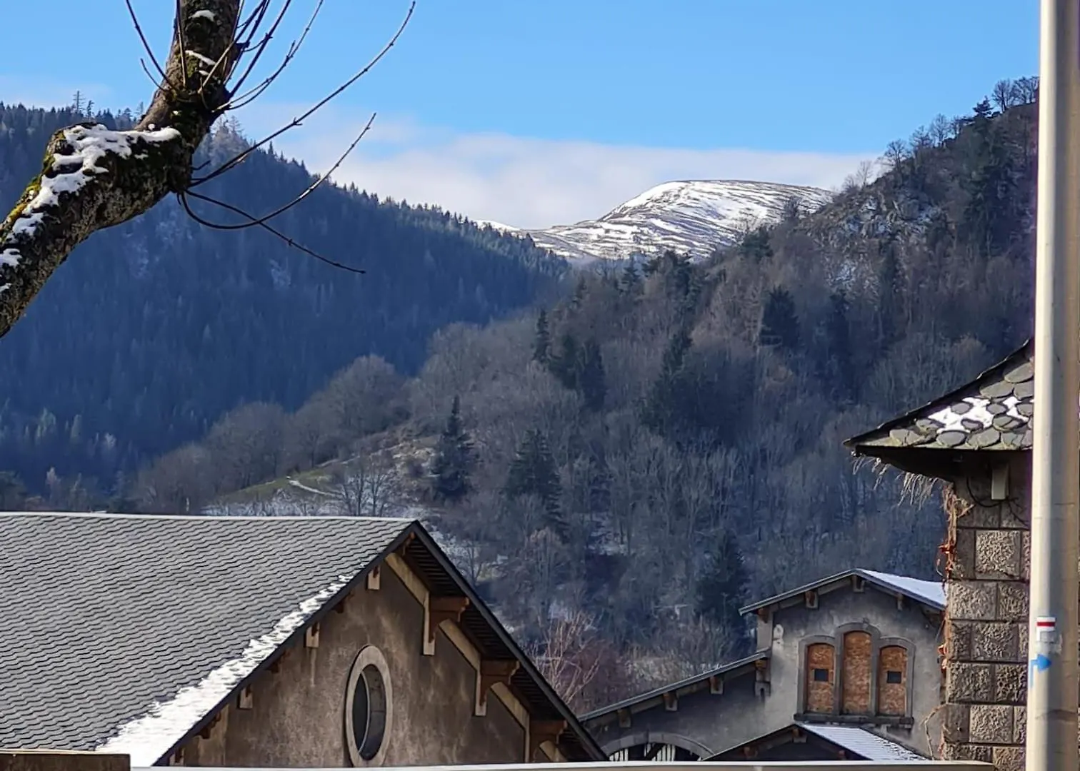Апартаменты Bel Appartement « Les Monts Du Cantal » Мюра Франция